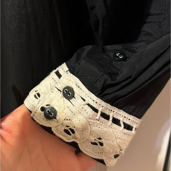 Japanese brand Black button down shirt with lace collar and cuffs - Picture 3 of 4